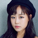 Lee Su Jeong als Cherry