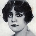 Gerda Holmes als Ethel Maynard