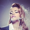 Larissa Dali als Becky