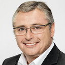 Michael Robinson als Self - Host