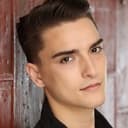 Sam Delossantos als Dubs