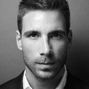 Simon Huck als Self