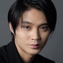 Hayato Isomura als Alain / Kamen Rider Necrom