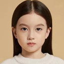 钱锦 als Divorced Family Daughter