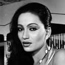 Kalpana Iyer als Anand's Mother