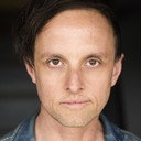 Mark Brady als Purser