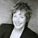 María del Puy als Dr. Liza Greene