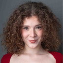 Brooklyn Moore als Nadia Frost