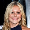 Julianna Guill als Madison Penrose