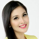 Sandra Dewi als Daughter