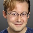 Matthew J. Evans als Garrett Tiara