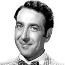 Jules Munshin als Bibinski, Commisar