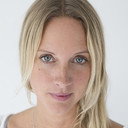 Bérénice Baôo als Christina