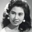 Aminah Cendrakasih als Mak Nyak