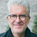 Stéphane Garneau als Self - Host