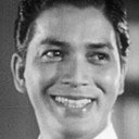 Ely Ramos als Renato