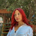Iara Ciccone als Afrodita/Atenea/Artemisa