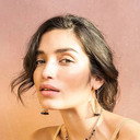 Alina Alexandra Félix Mansukhlal als Woman (present)