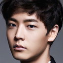 Jo Seung-hyun als Young Lee Hwi-kyung