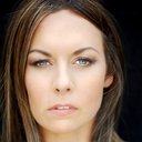 Camme Tyla als News Reporter