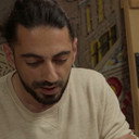 Mpampis Makris als Shadow Puppeteer