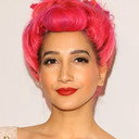 Sukki Singapora als Herself