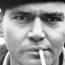 Tom Rosqui als Norman