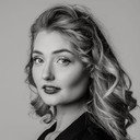 Aimee Botes als Amelia Turner