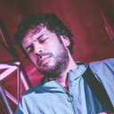 Simón Sánchez als Self