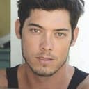 Matt William Knowles als Rawa, demi-god