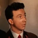 Gerald Pierce als Elevator Operator (uncredited)