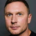 Jonny Lee Kemp als Royal Security