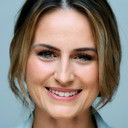 Mariah Hardy als Sophie