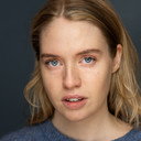 Vilde Moberg als 