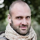 Ed Stafford als Self - Host
