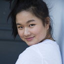 Jing Xiang als Frau von China Imbiss Chef