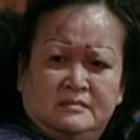 Lui Hung als Wai Fung's mother
