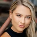 Ilana Collins als Melina