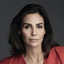 Inés Sastre als Bella cantante