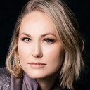 Angela Brower als Nicklausse / La Muse