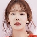 Jung Yoo-jin als Actress of Burberry Scene