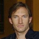 Robert Lyons als Hunter