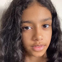 Elsa Rodrigo-Porter als Pink Alien Sister