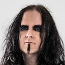 Eric Young als Drummer