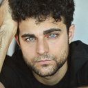 Aidan Bristow als Tom Bianchi