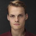 Davin Broadhurst als Michael