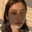 Eman Suleman als Sadaf