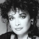 Deborah Van Valkenburgh als Cam
