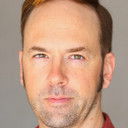 Ian Hoch als Jason Hale