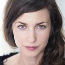 Émilie Caen als Nadia